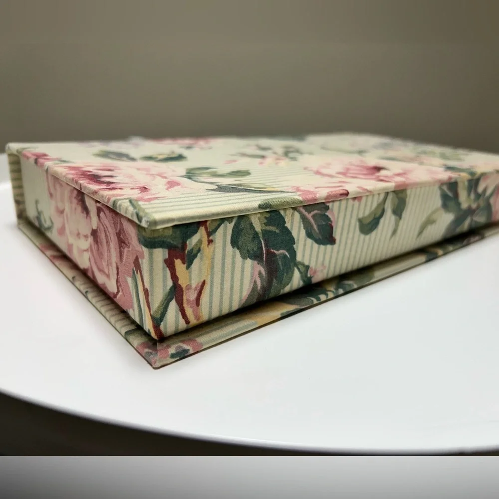 Floral Multi-Compartment Jewelry Organizer in Pink and Green